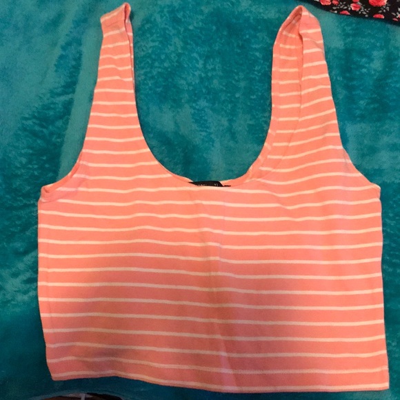 Forever 21 Tops - Crop top